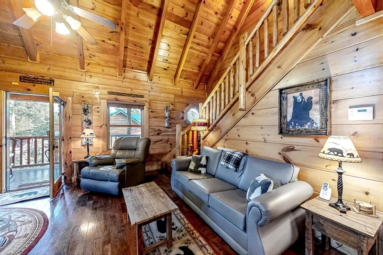 Bear Tracks Villa Pigeon Forge Exterior photo