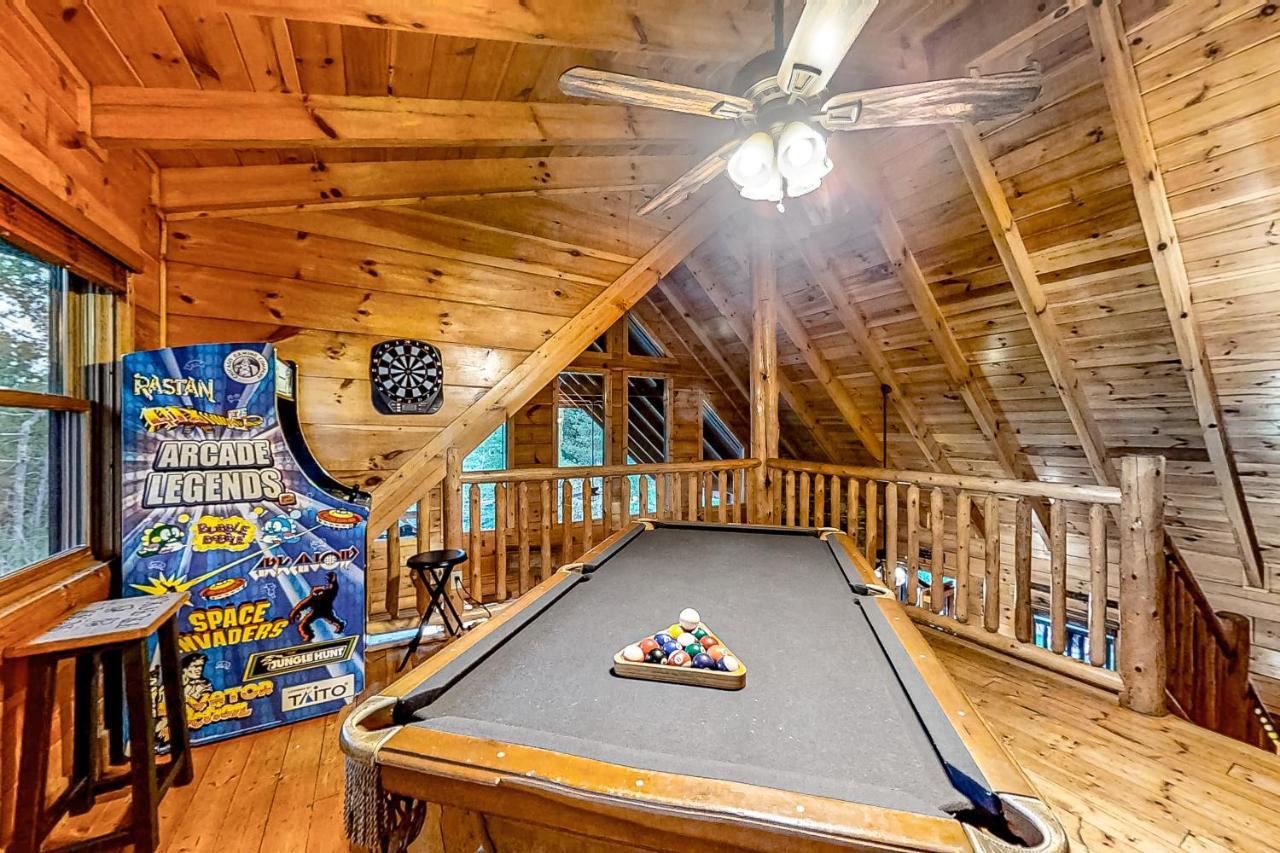 Bear Tracks Villa Pigeon Forge Exterior photo