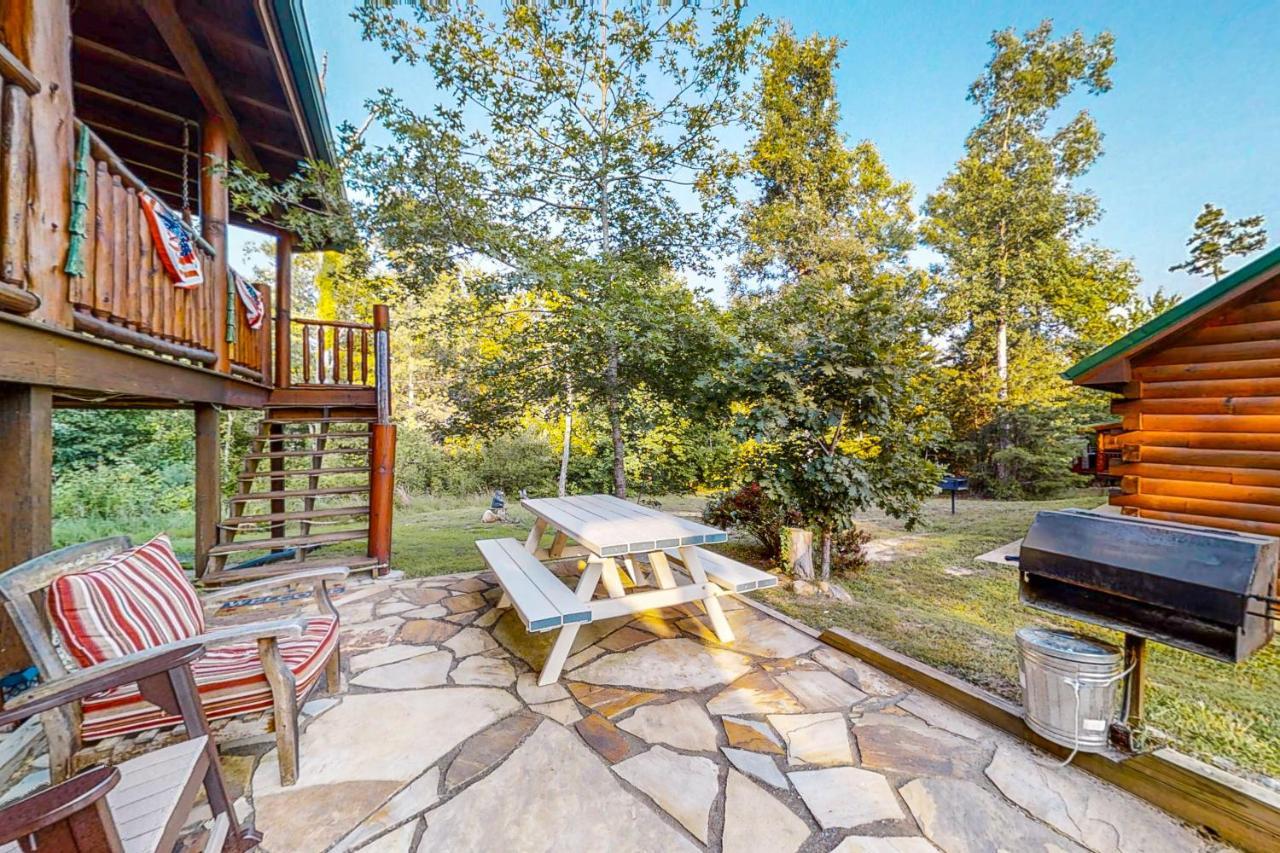 Bear Tracks Villa Pigeon Forge Exterior photo