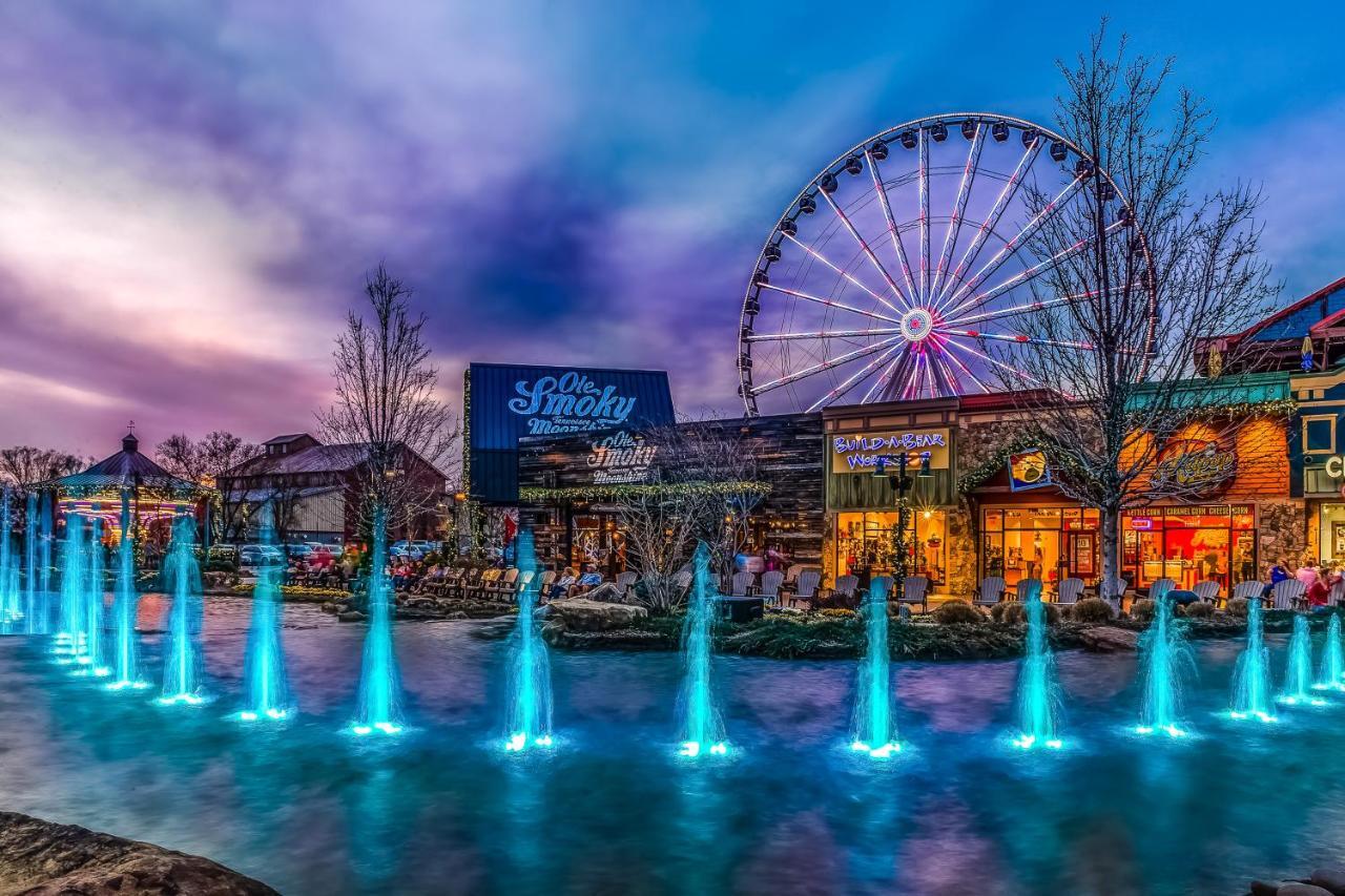 Bear Tracks Villa Pigeon Forge Exterior photo