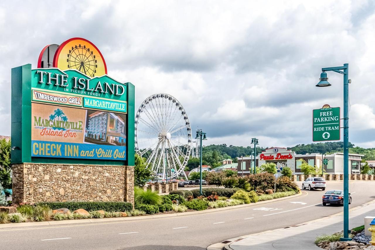 Bear Tracks Villa Pigeon Forge Exterior photo